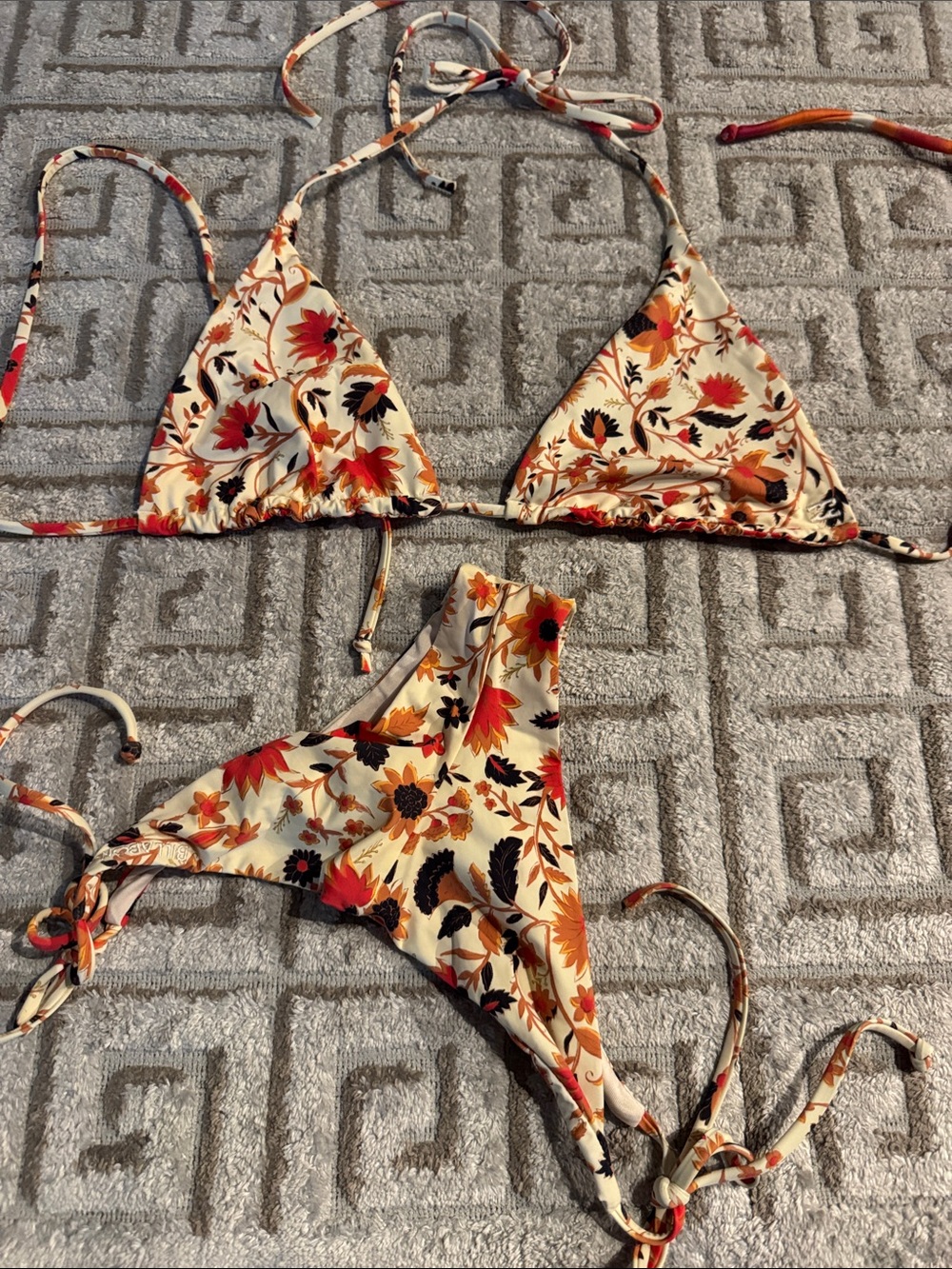 Billabong Cream Floral Bikini with Orange and Black Accents - Picture 3 of 4